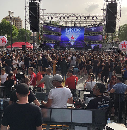 "Electroshock mainstage"