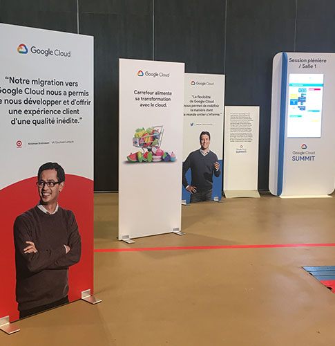 "Google cloud summit espace salon"