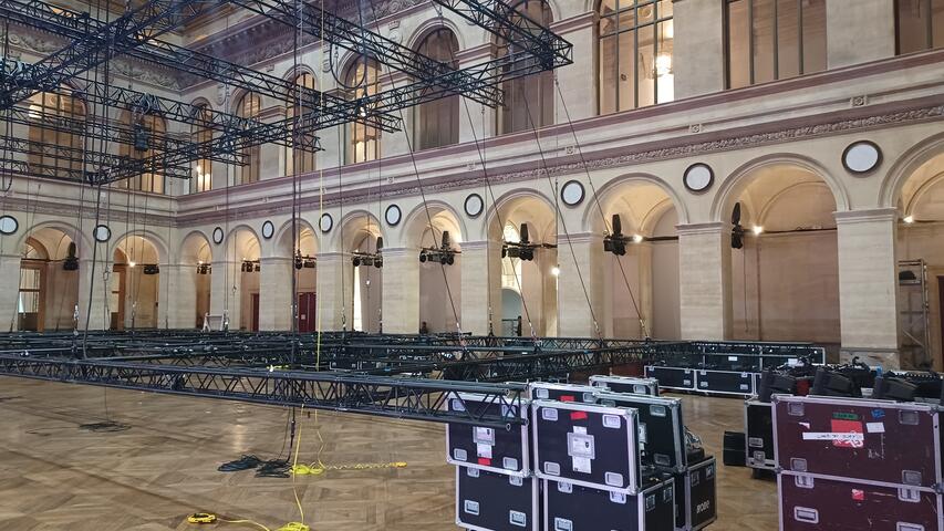 prestation GL events à la fashion week défilé Ami